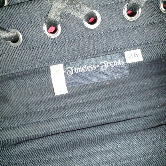 Timeless Trends Corset - Picture 2 of 4
